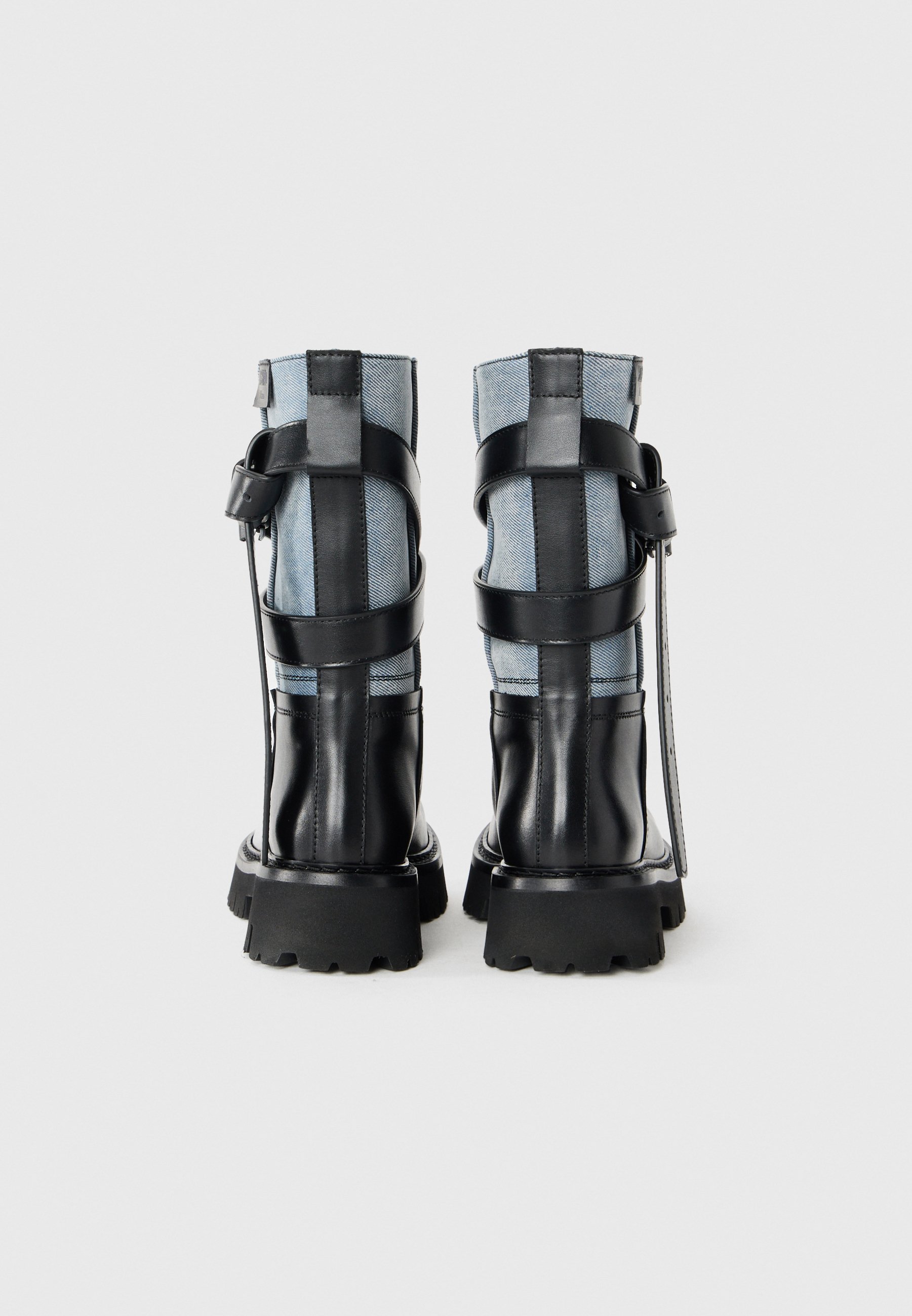 MOSCHINO Kozačky - světle modrá/černá
