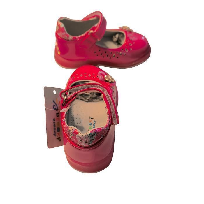 Chaussures - Enfant - Fille - Salomés - Babies - Cuir - Verni - Rose - Fuchsia - Motif Fleur - Pointure du 21 au 26