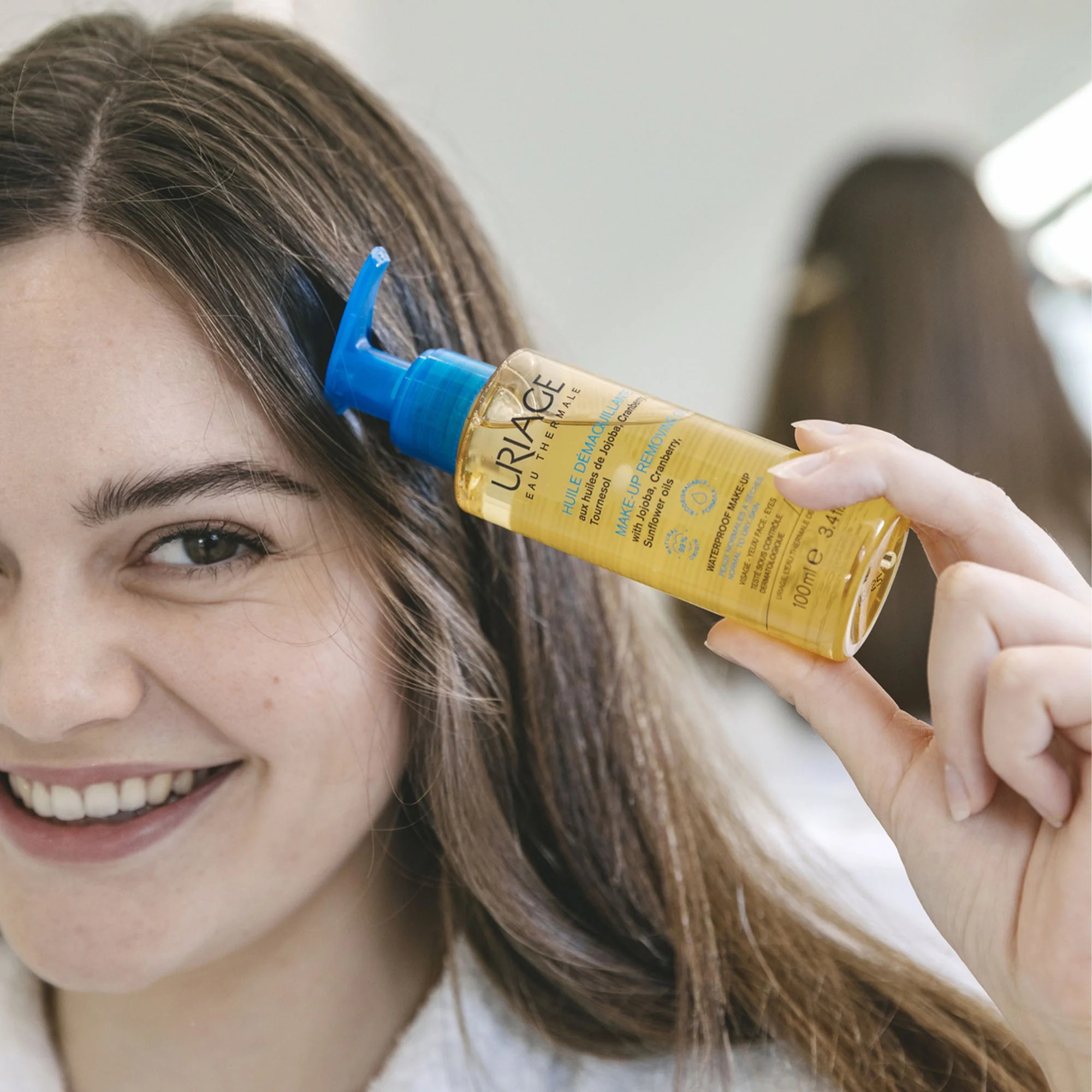 URIAGE Uriage meigieemaldaja 100 ml eemaldab isegi veekindla meigi.