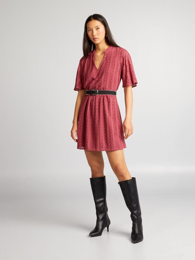Rochie scurtă, croită, cu broderie englezească - ROZ