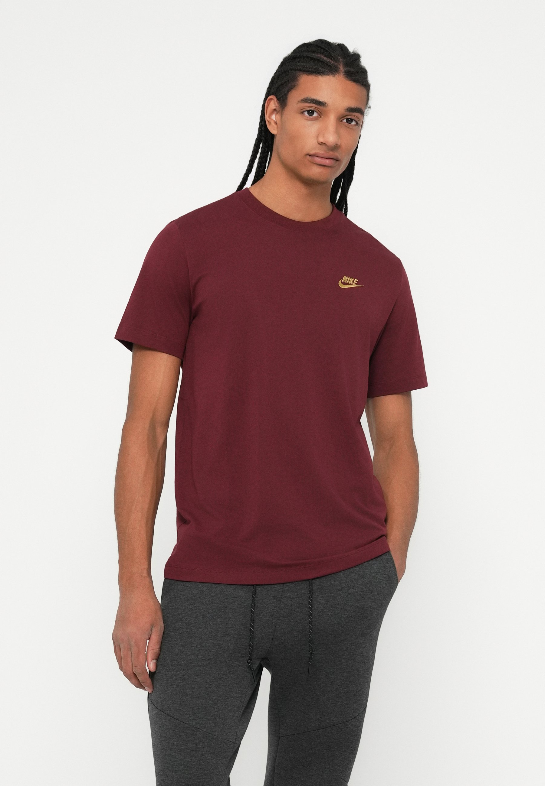 Nike Sportswear Basic T-shirts
