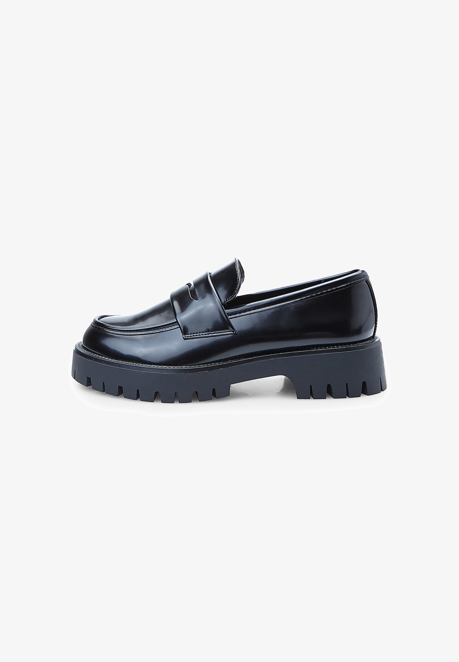 Bata Slip-on čevlji - črni