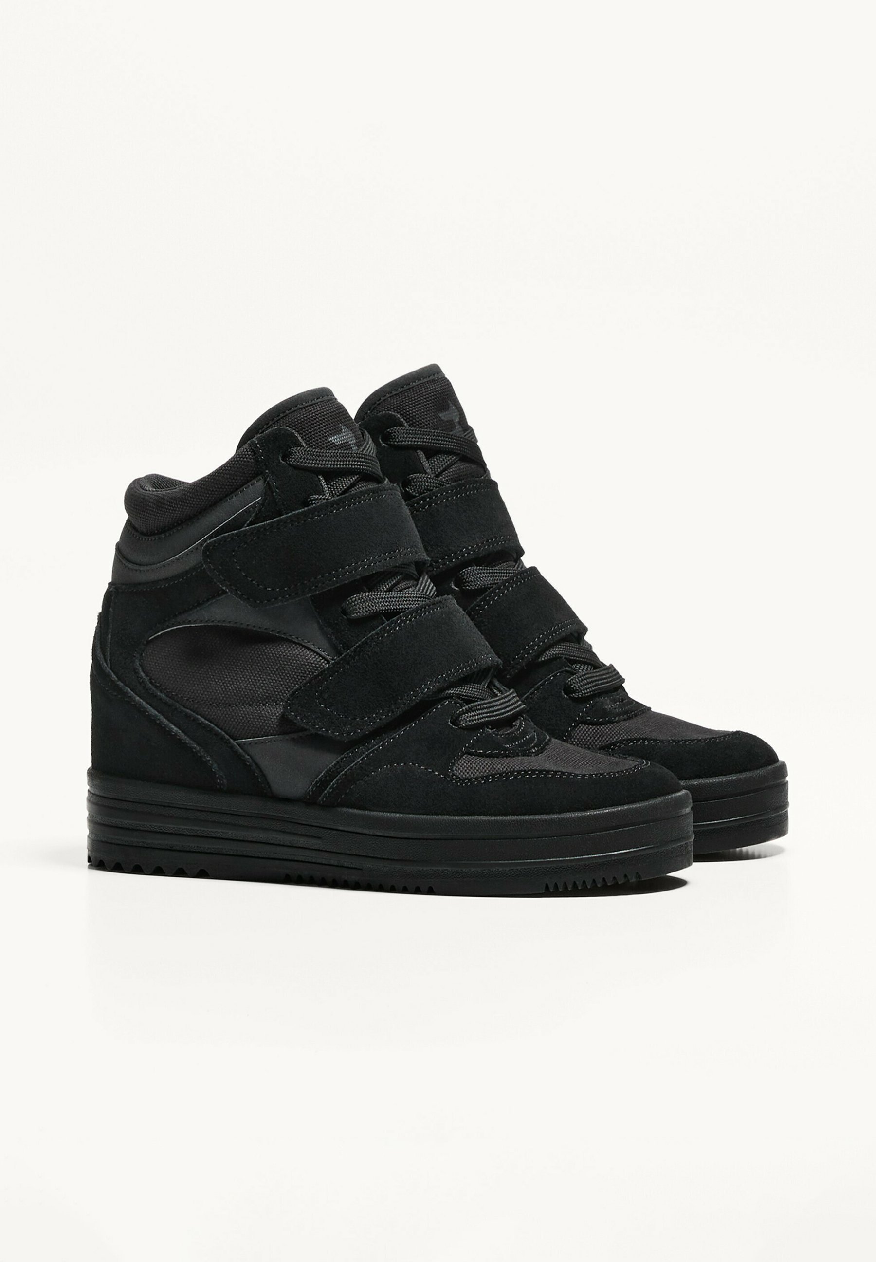 Bershka INNER - Hoge sneakers - zwart