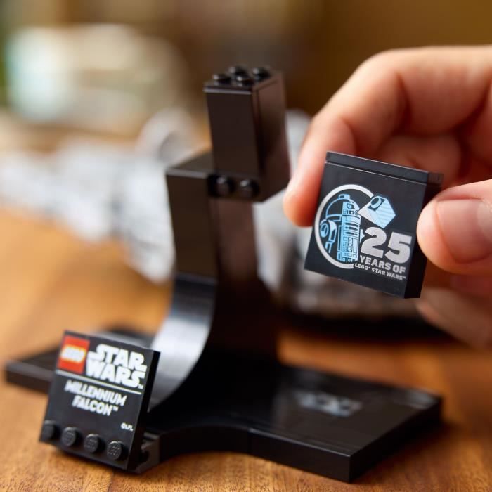 LEGO Star Wars 75375 Millennium Falcon, Set di costruzioni, Astronave, Adulti