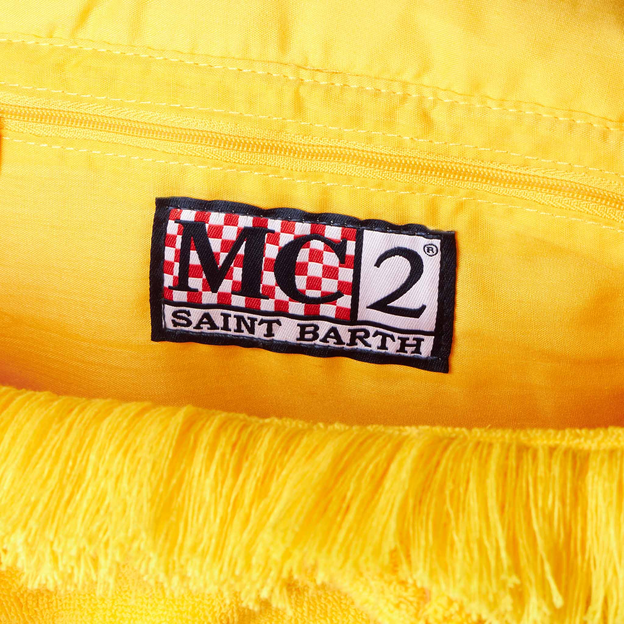 Bolso Colette amarillo de felpa con flecos, logotipo azul de Saint Barth en relieve, solapa con cremallera metálica y bolsillo interior | MC2 Saint Barth