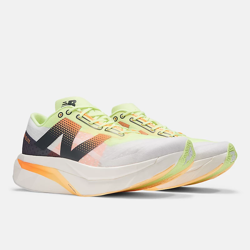 Męskie buty FuelCell SuperComp Elite v4 – białe z wybieloną limonką i gorącym mango