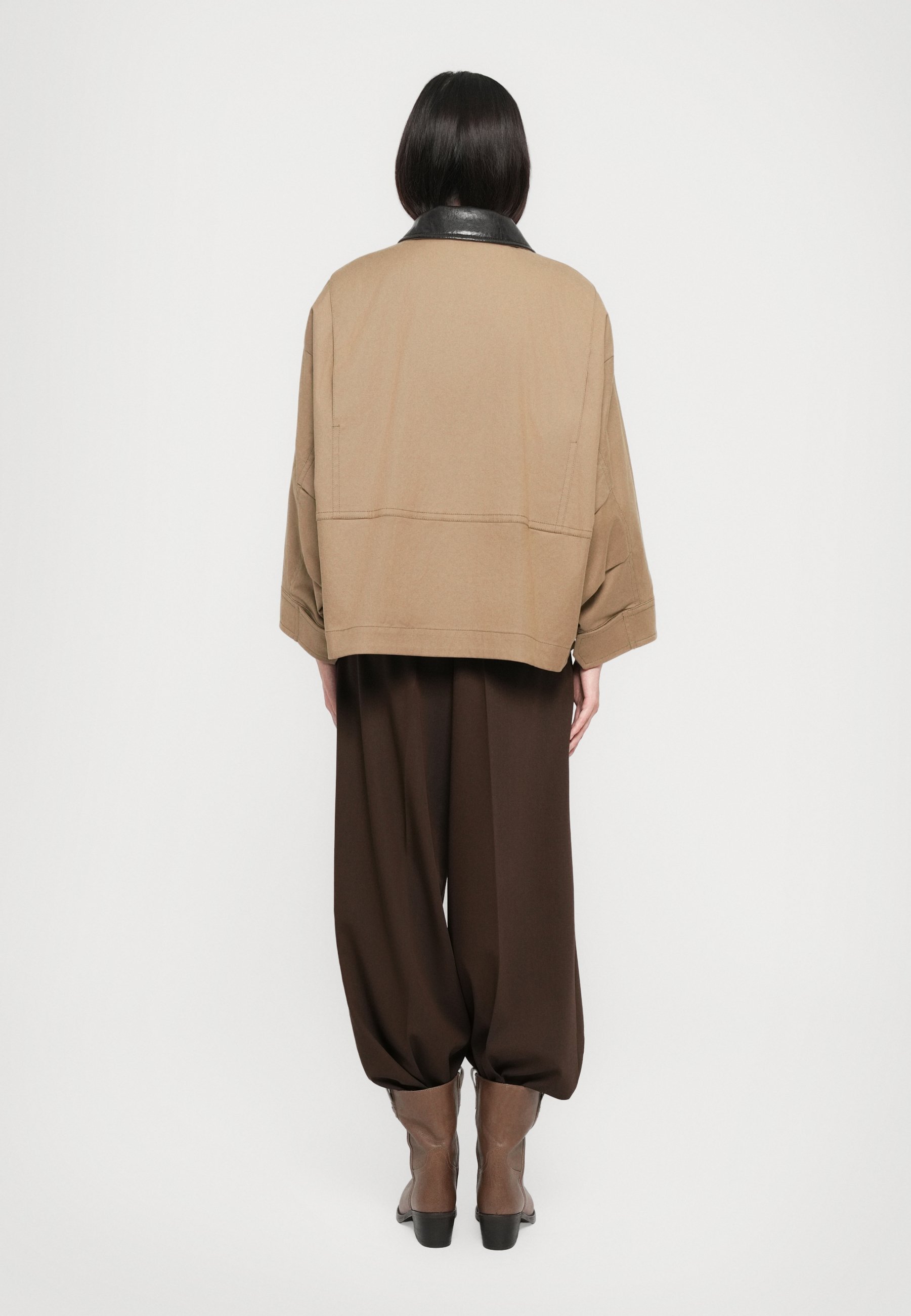 WEEKEND MaxMara DOREMA - Light jacket - deserto