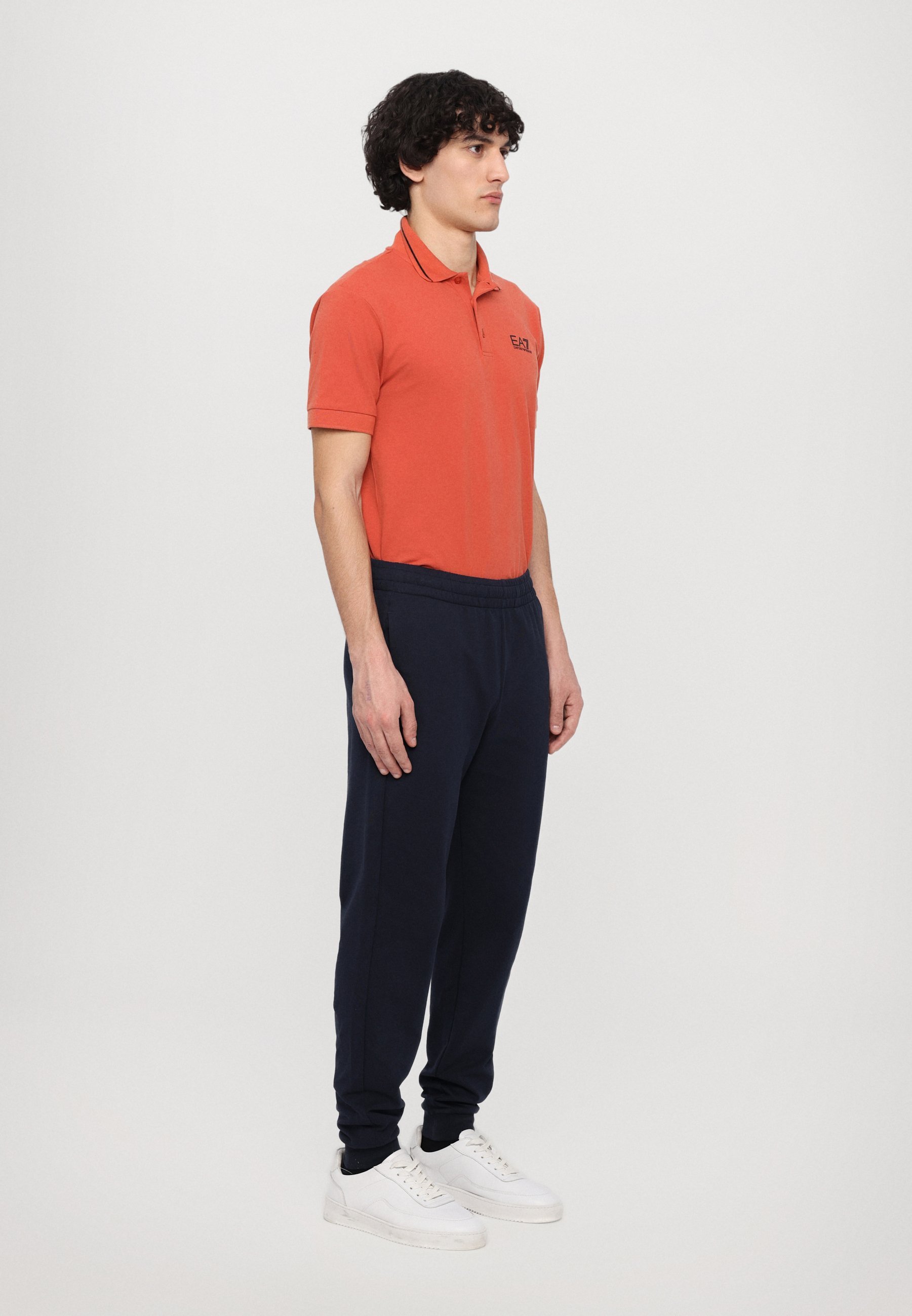 Pantalon de survêtement EA7 Emporio Armani TRAIN CORE - bleu