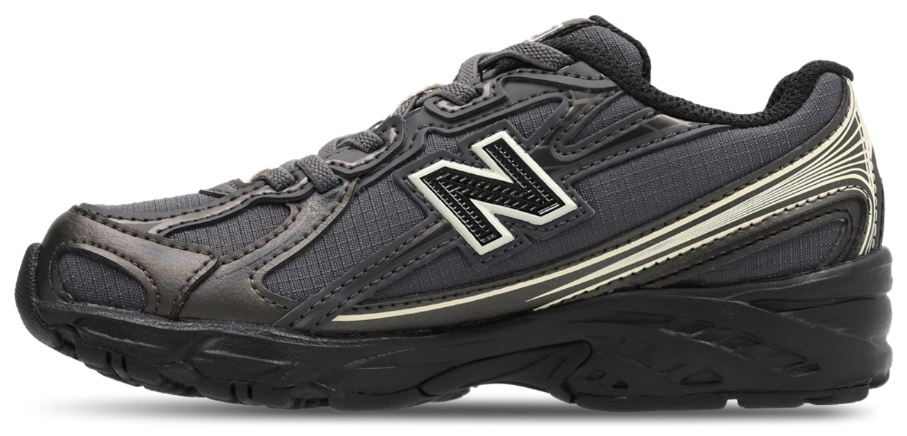 New Balance 740