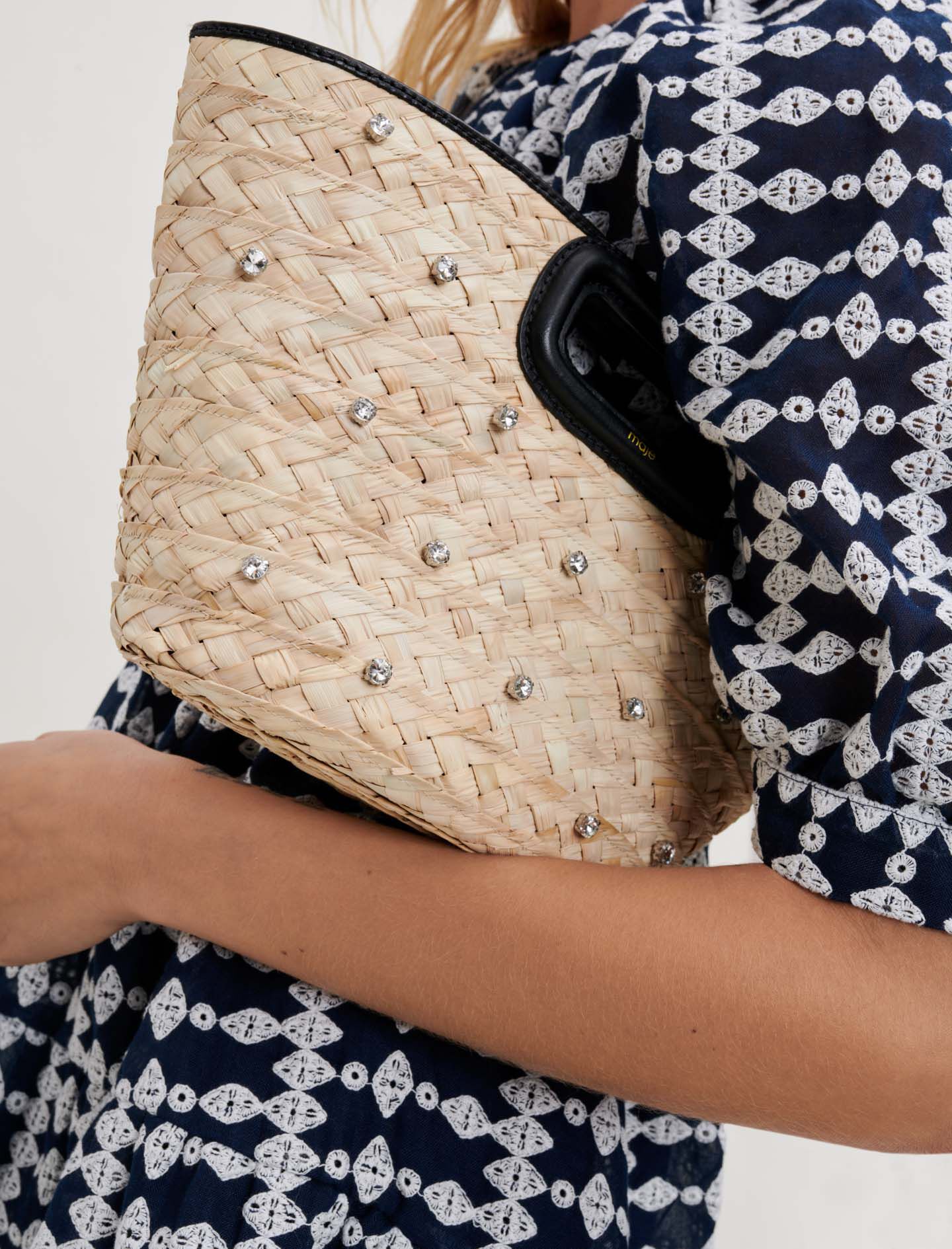 Mini gevlochten palmmandje met strass-steentjes - Zwart