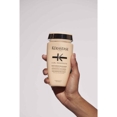 Kérastase Curl Manifesto Bain Hydration Fuktighetsgivende Sjampo for krøllete hår 250 ml