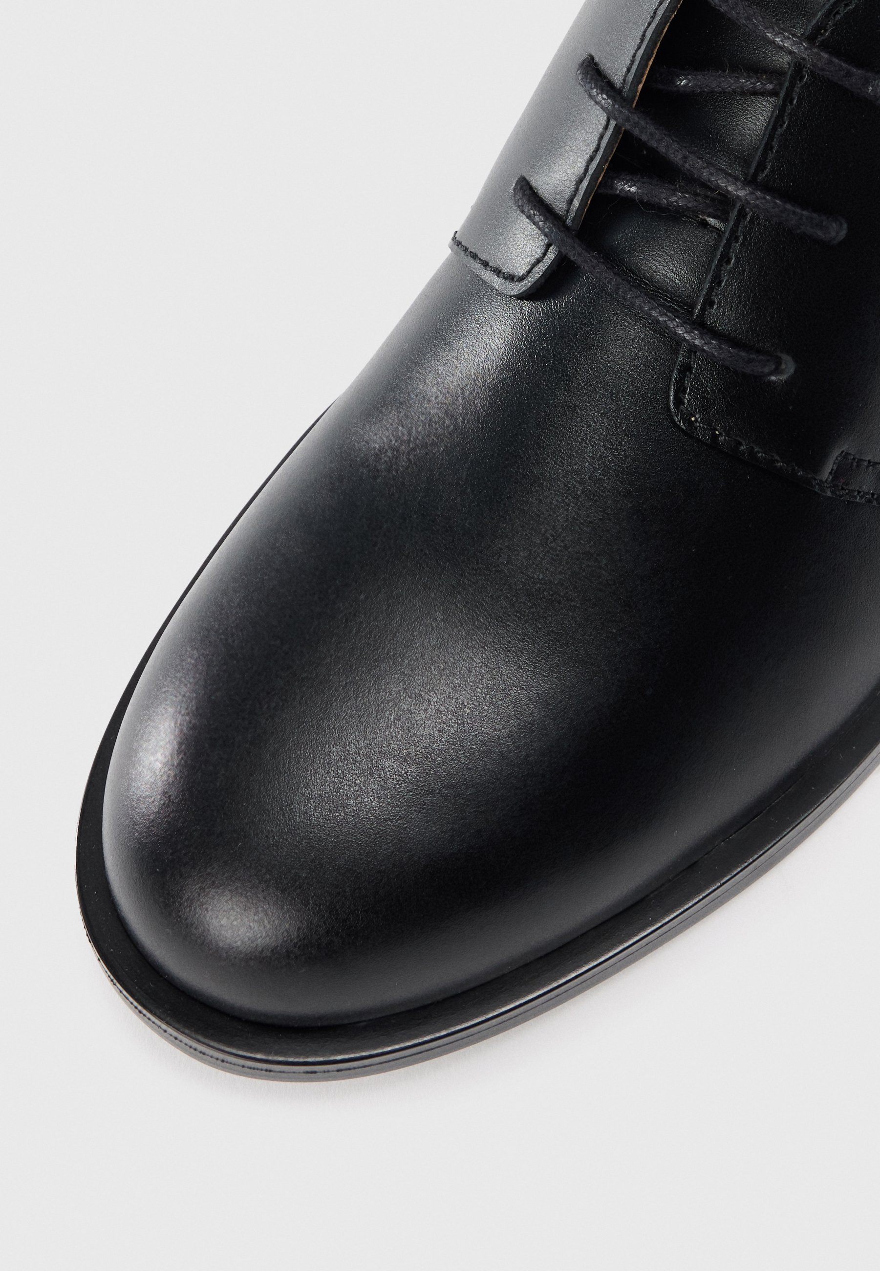Calvin Klein Šněrovací kotníkové boty - black