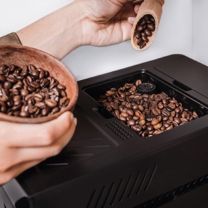 Cecotec Compacta Cremmaet Compact Super-Automatic Coffee Machine, 19 bars, Thermoblock system, freshly ground beans with plug