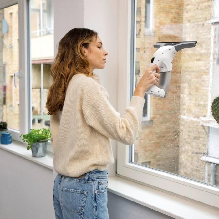 KARCHER WV 1 Plus - Nettoyeur de vitres - Raclette large 250 mm - Autonomie 25 min - Nettoie jusqu'à 70m² (environ 23 vitres)