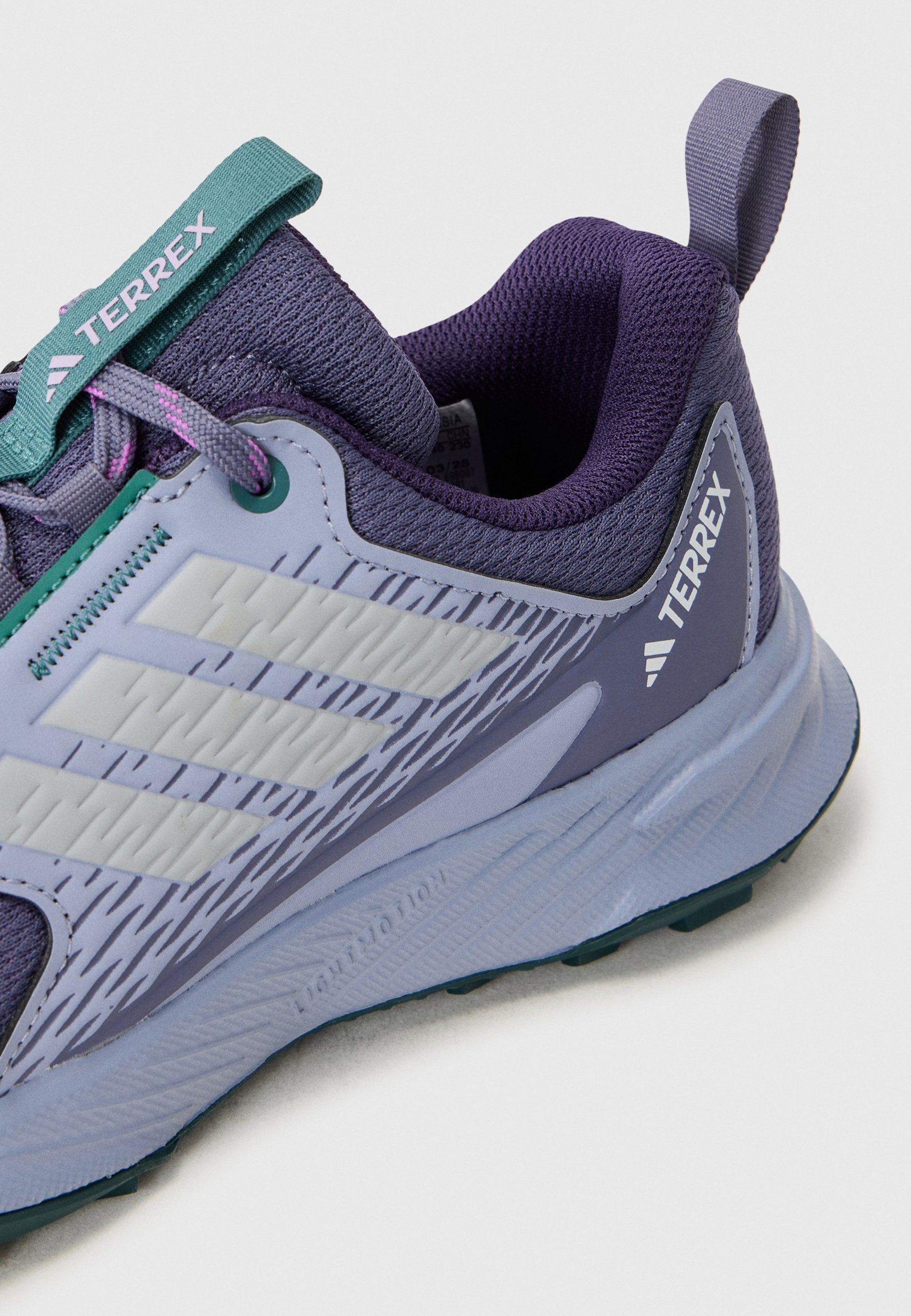 Adidas Terrex TRACEFINDER 2 - Wandelschoenen - tweedehands paars/glory grey/tweedehands teal