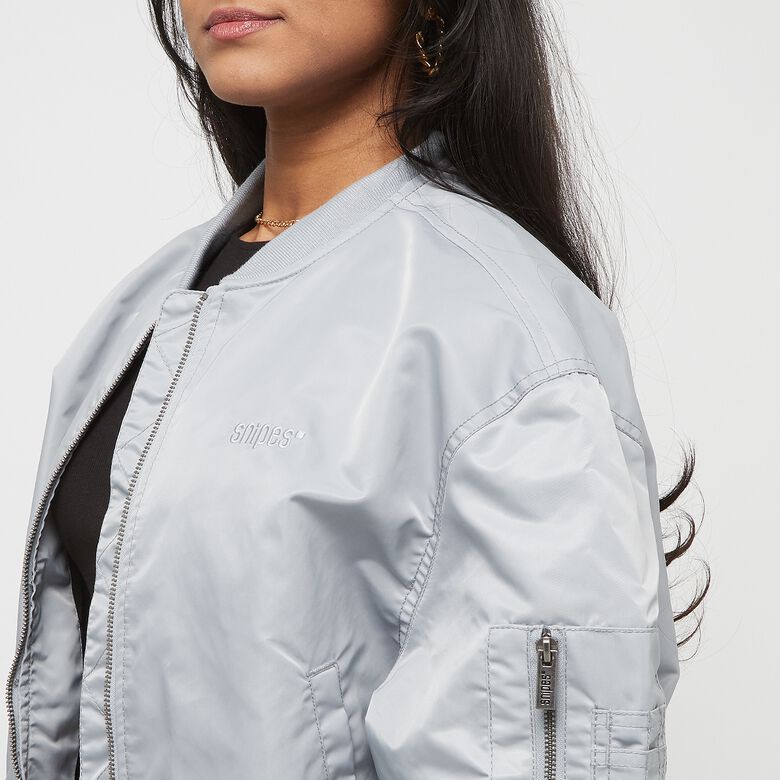 Gewatteerde cropped bomberjas met klein logo