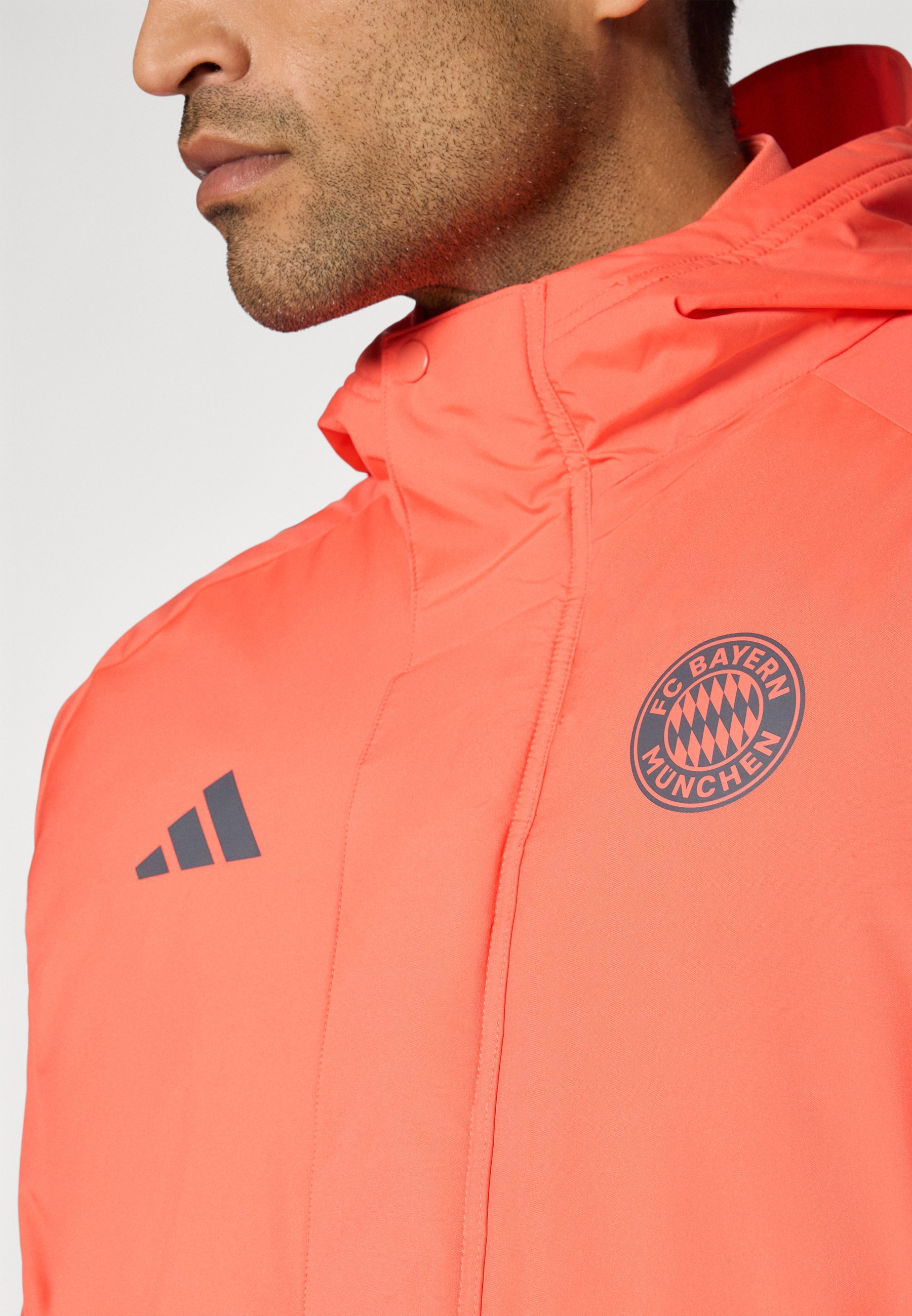 adidas Performance FC BAYERN MÜNCHEN WINTERJAS - Winterjas - easy coral
