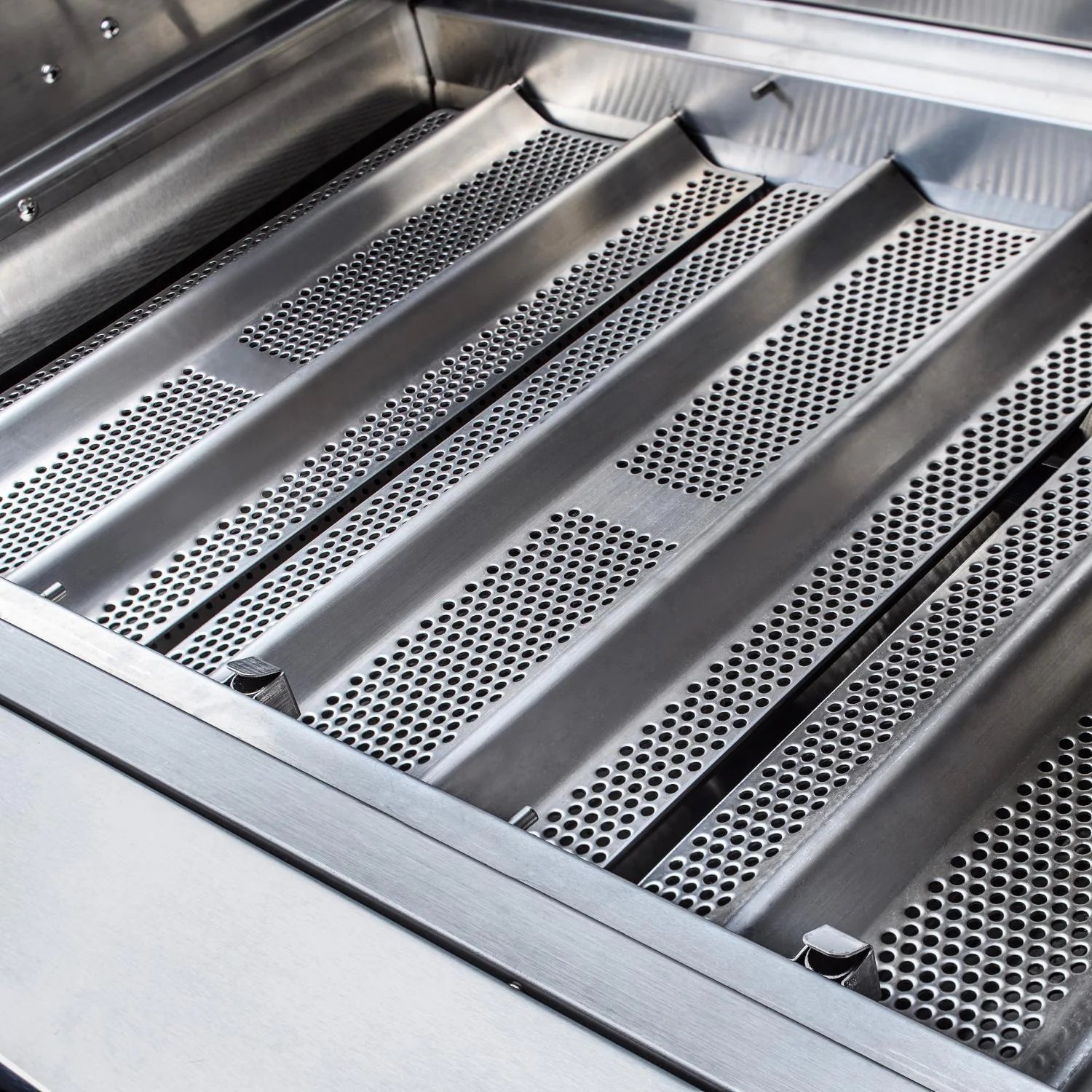 Blaze Professional LUX 34-inch propaangasgrill met 3 branders en infraroodbrander aan de achterkant - BLZ-3PRO-LP