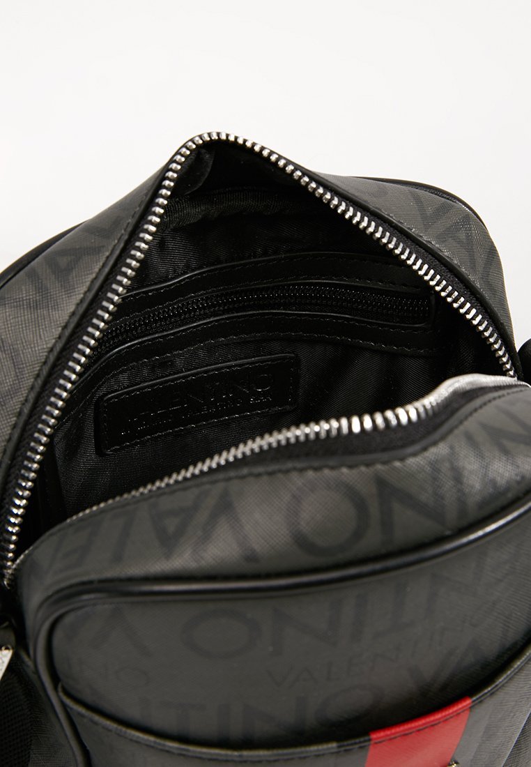 Bolsa Valentino JORAH - Bolsa transversal - preta