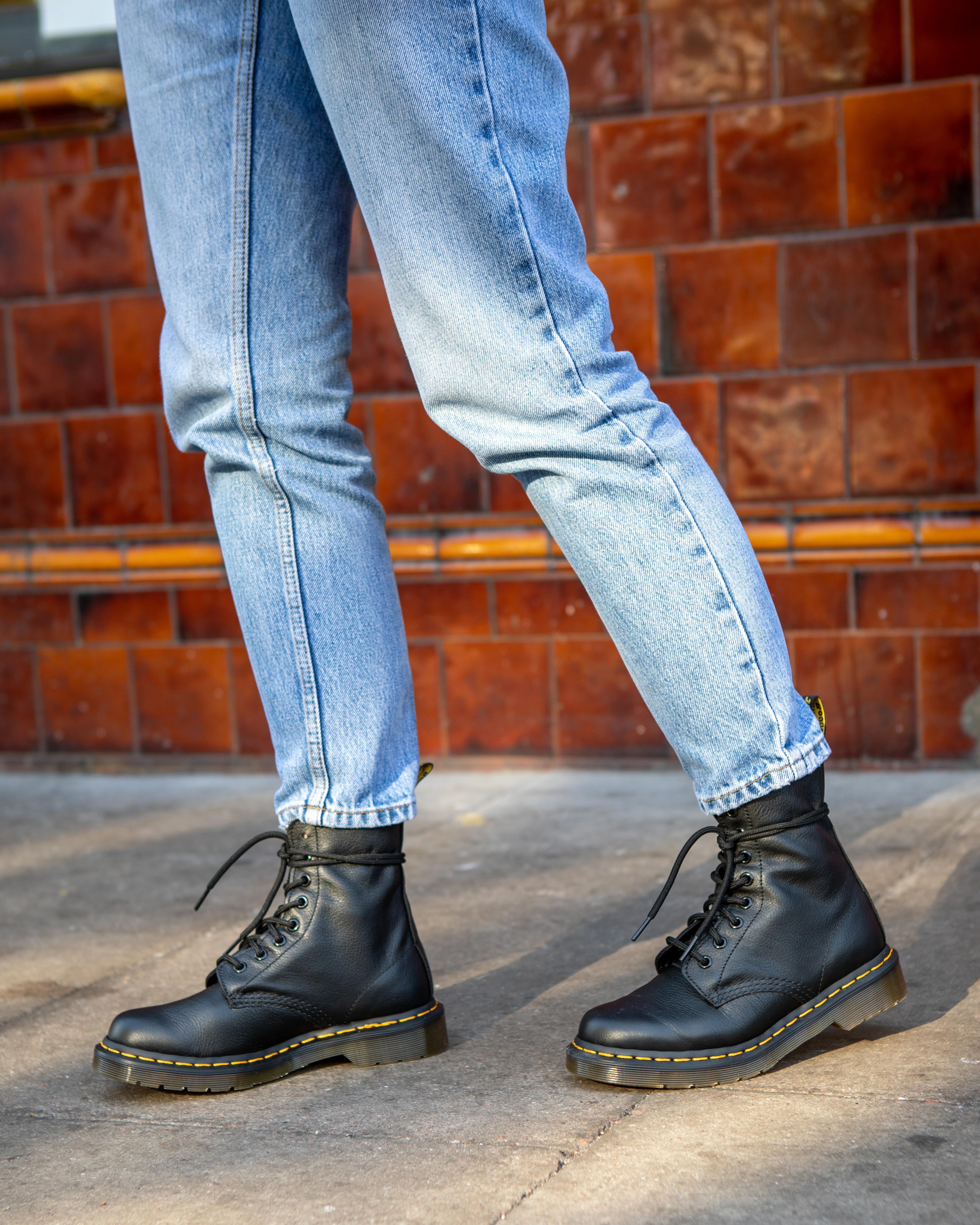 1460 Women's Pascal Virginia Leather Boots