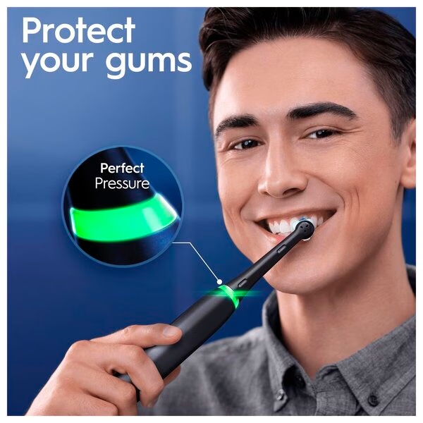 Oral-B iO6 Smile електрична четкица за зубе<br>црна
