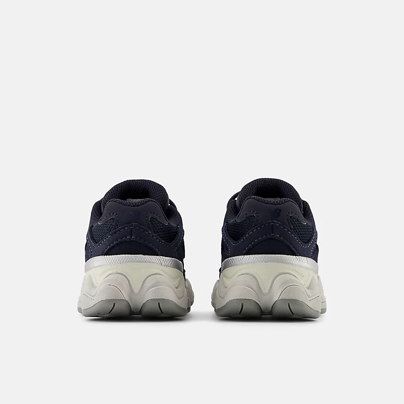 Baby 9060 - Eclipse met NB Navy