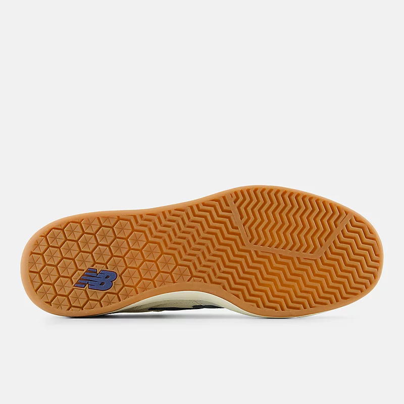 Tênis masculino NB Numeric 440 V2 - Sea Salt com detalhes em Vintage Indigo