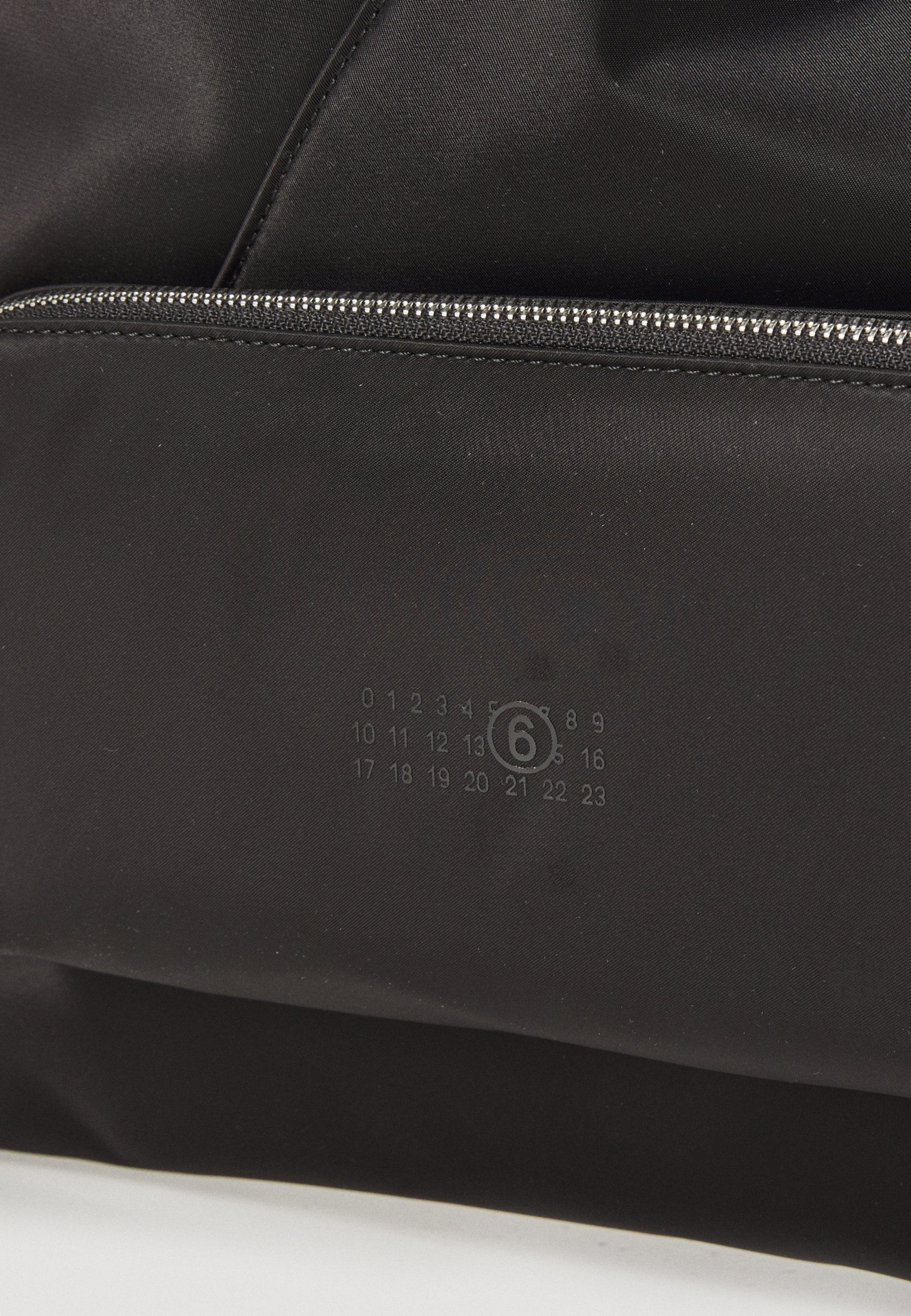 MM6 Maison Margiela JAPANESE POCKET UNISEX - Handtas - zwart