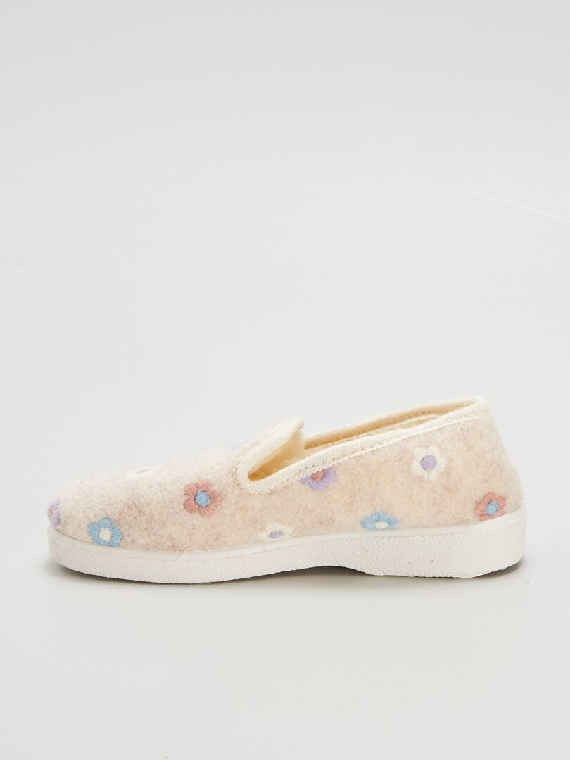 Pantufas com estampa floral - BRANCAS
