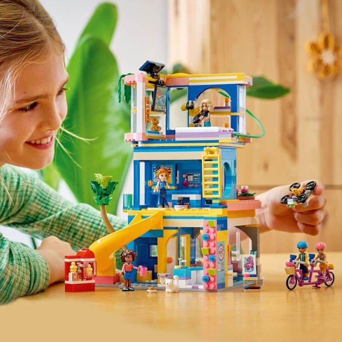 LEGO Friends 42689 Le Club-House de Heartlake City - Jeu de Construction 8 ans - Cadeau