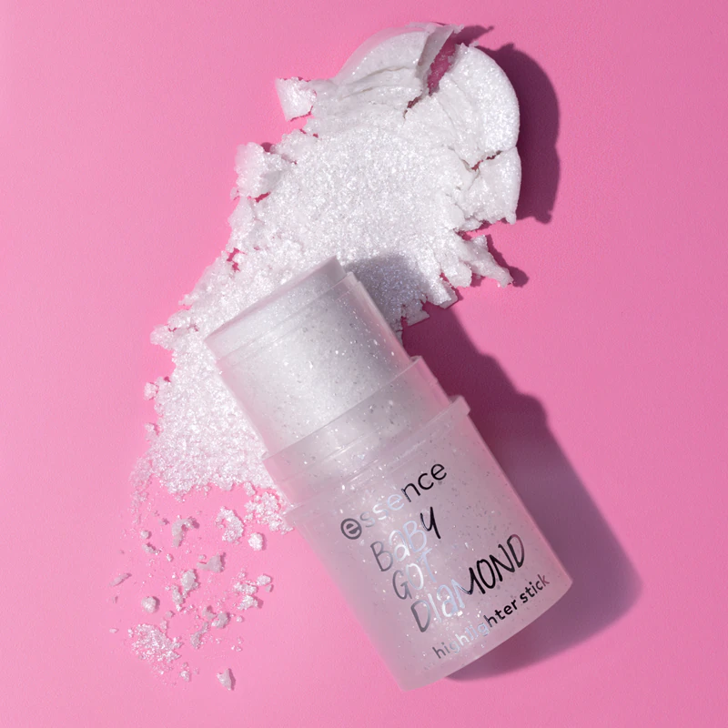 bastão iluminador essence BABY GOT DIAMOND