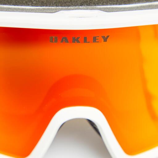  Oakley Target Line