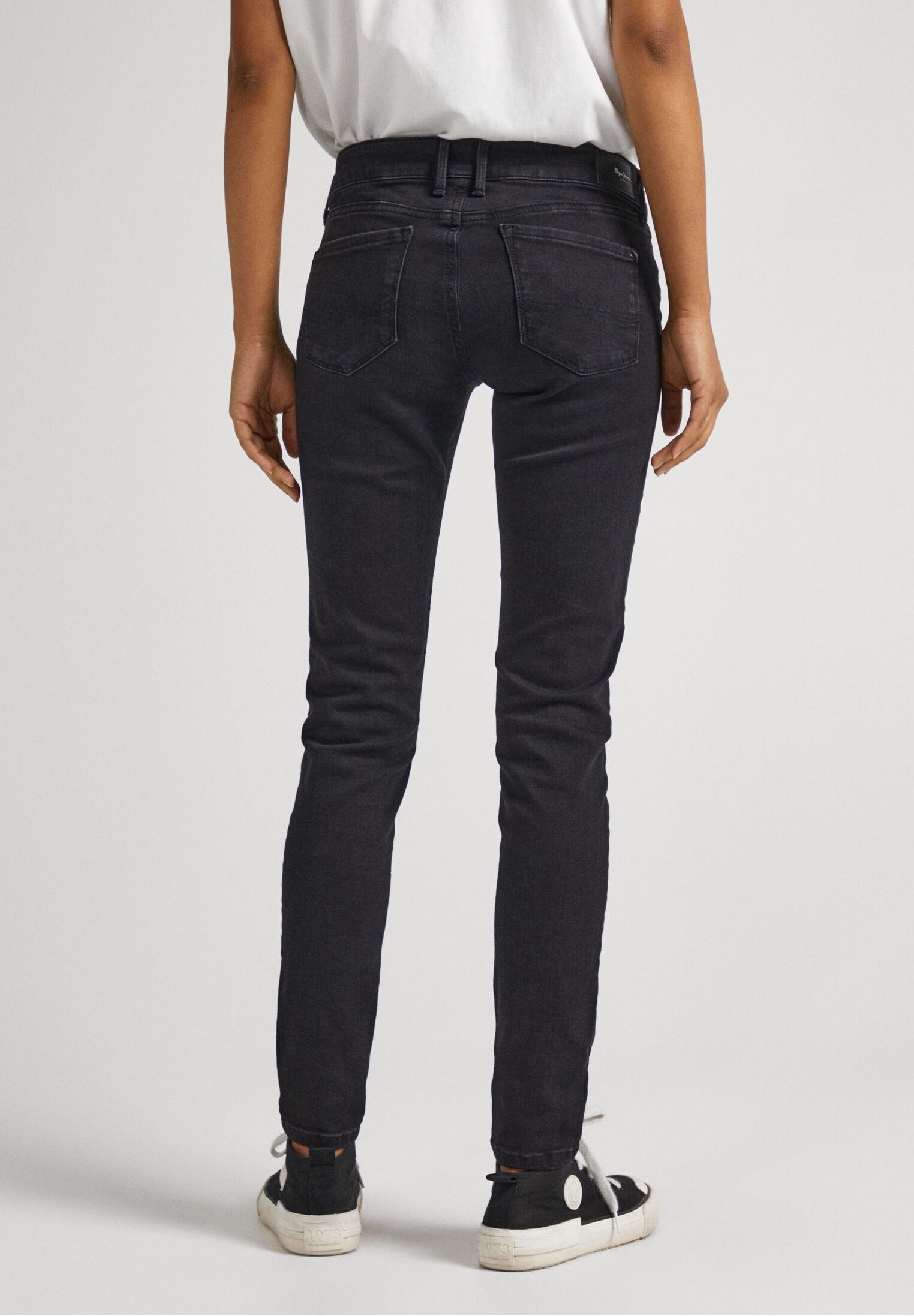 Pepe Jeans Skinny Fit Jeans - zwarte denim