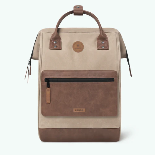 Cabaia Großer Abenteurer-Rucksack mit beiger Klappe