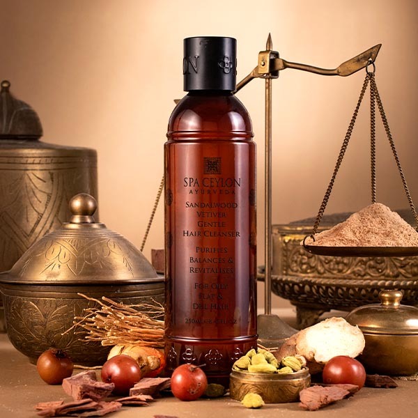 SPA CEYLON Sandeltre Vetiver - Mild hårrens - 250 ml