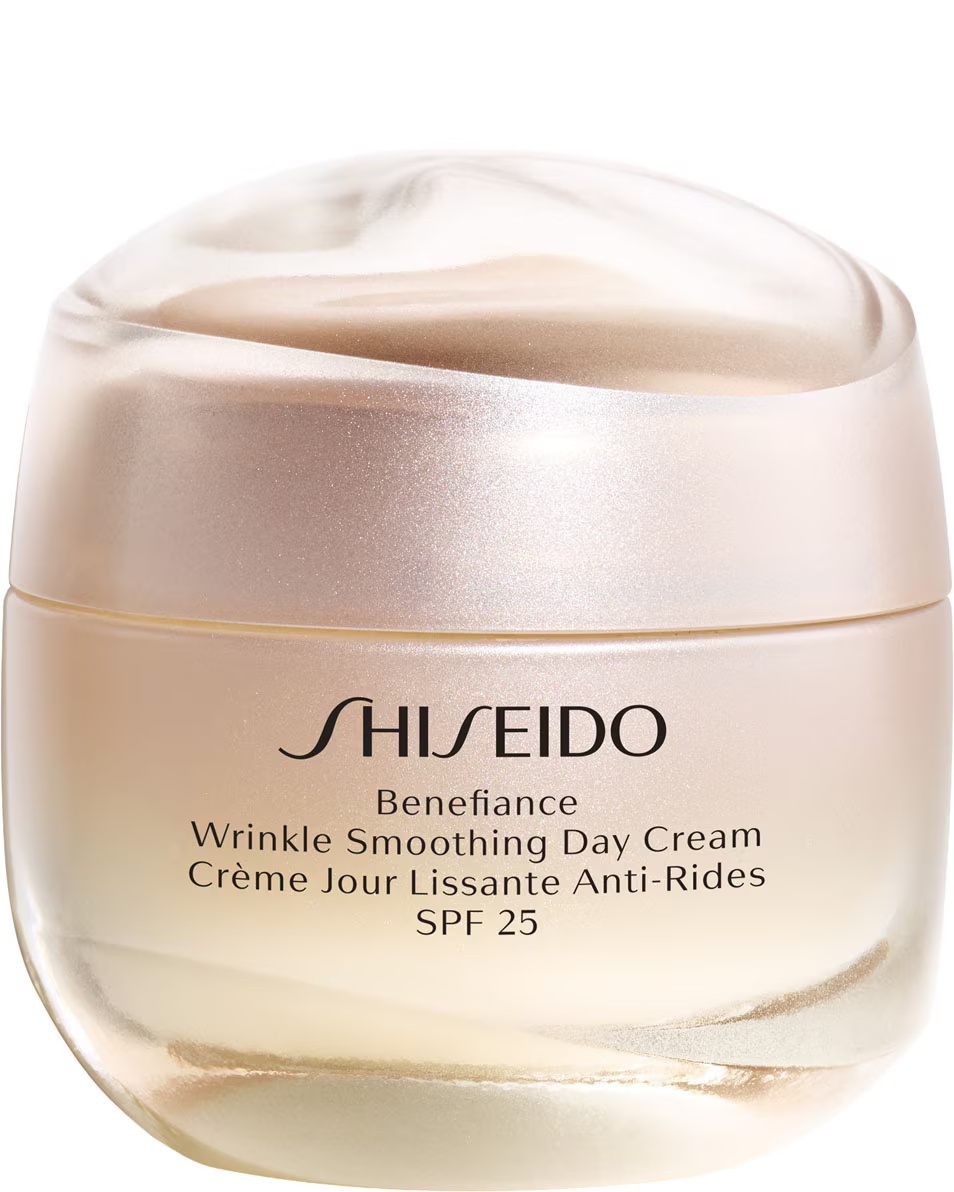 SHISEIDO BENEFIANCE DNEVNA KREMA ZA ZAGLAĐIVANJE BORA SPF 25