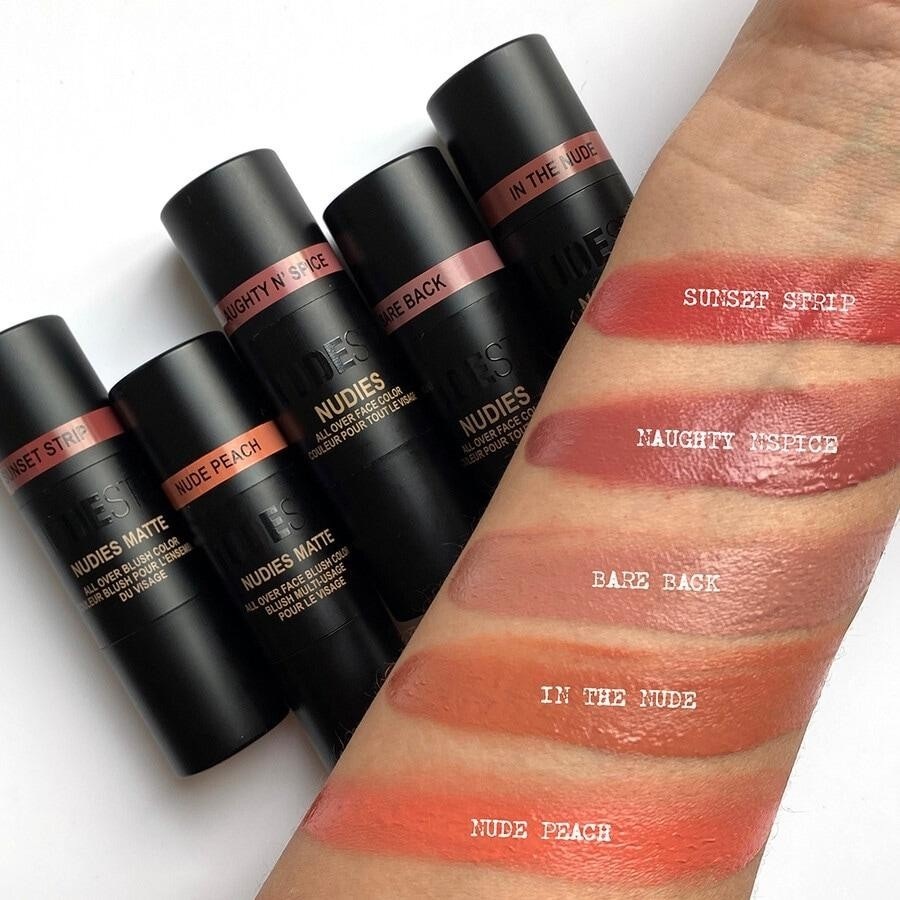 Matná lícenka Nudestix Blush Nudies na celú tvár - 2,8 g