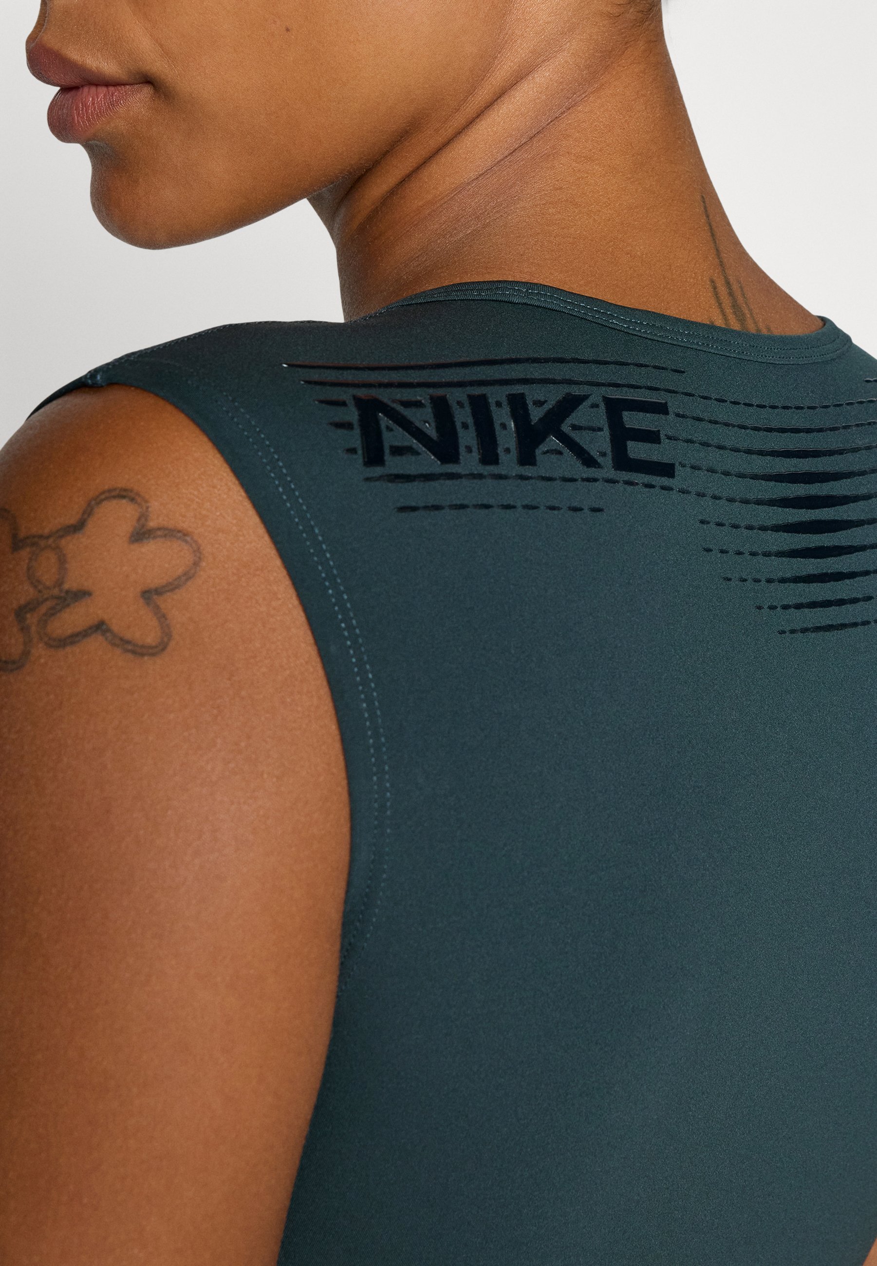 Débardeur Nike Performance - Haut - algue/blanc