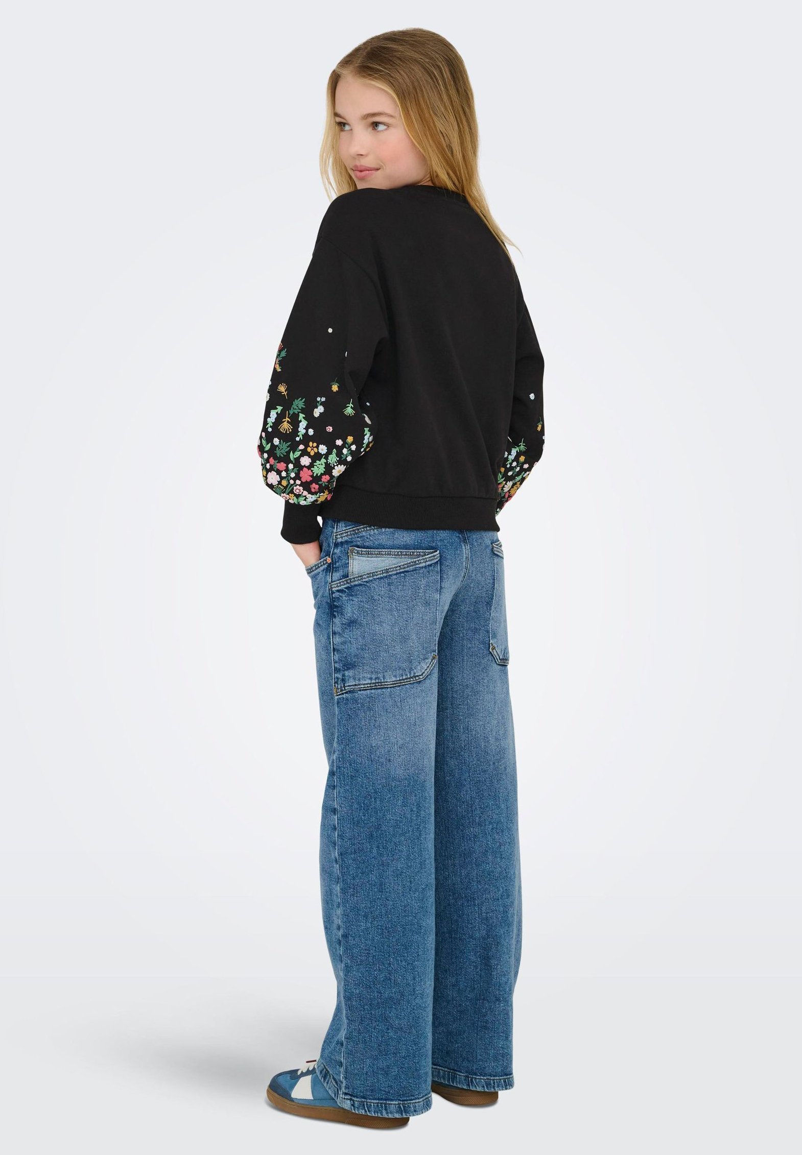ONLY GIRLS KOGBROOKE COL ROND FLEUR - Sweat-shirt - noir