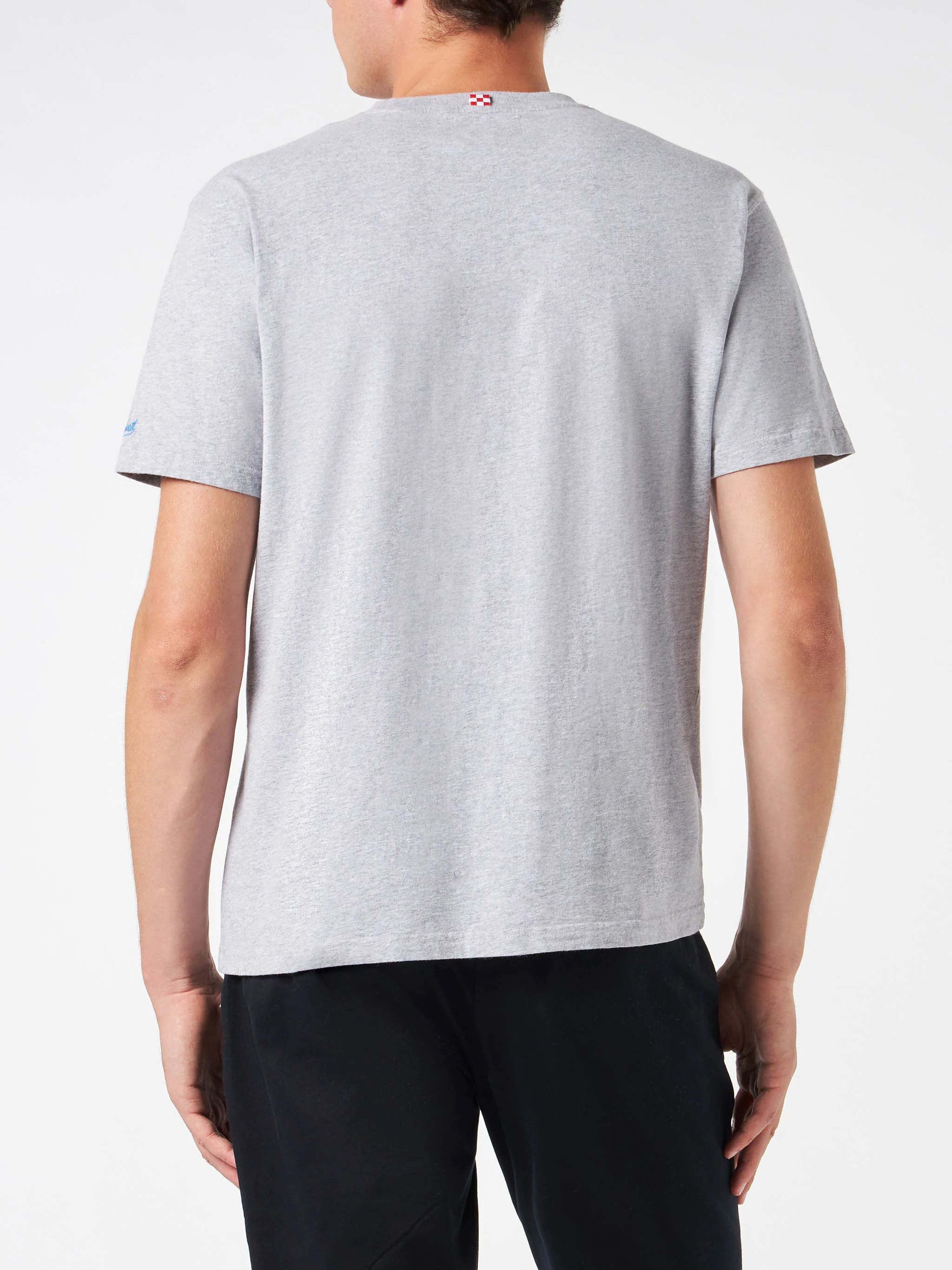 Heren T-shirt van zwaar katoen met borduursel van een seksmachine