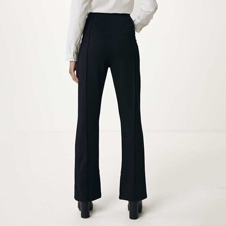 Pantalones negros de mujer
