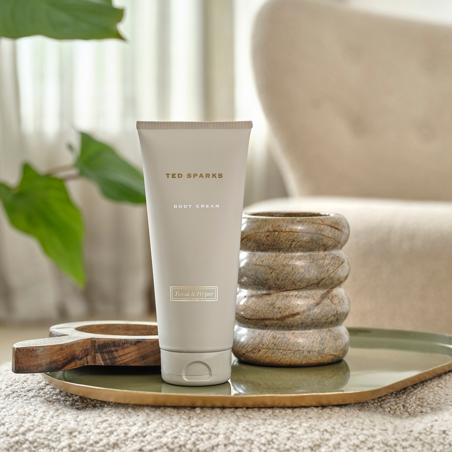 Ted Sparks Body Butter krema za tijelo s tonkom i paprom - 200 ml