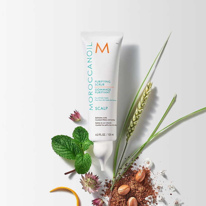 esfoliante purificante para couro cabeludo Moroccanoil é um esfoliante suave e calmante.