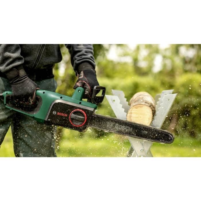 Chainsaw - BOSCH - UniversalChain 35 - 1800 W - Electric - 35 cm cutting length
