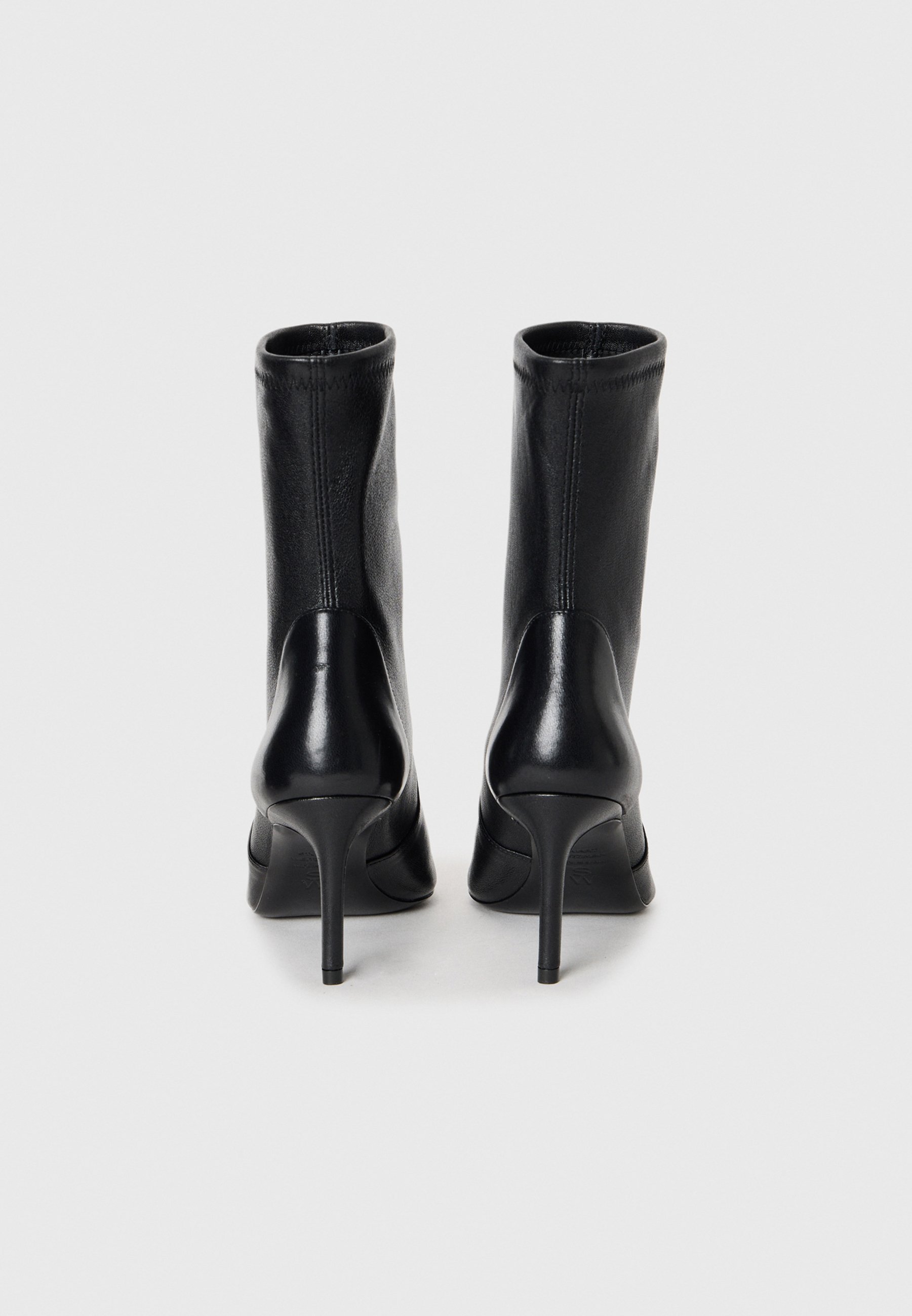 Bottines à talons hauts Stuart Weitzman POWER 75 - noires