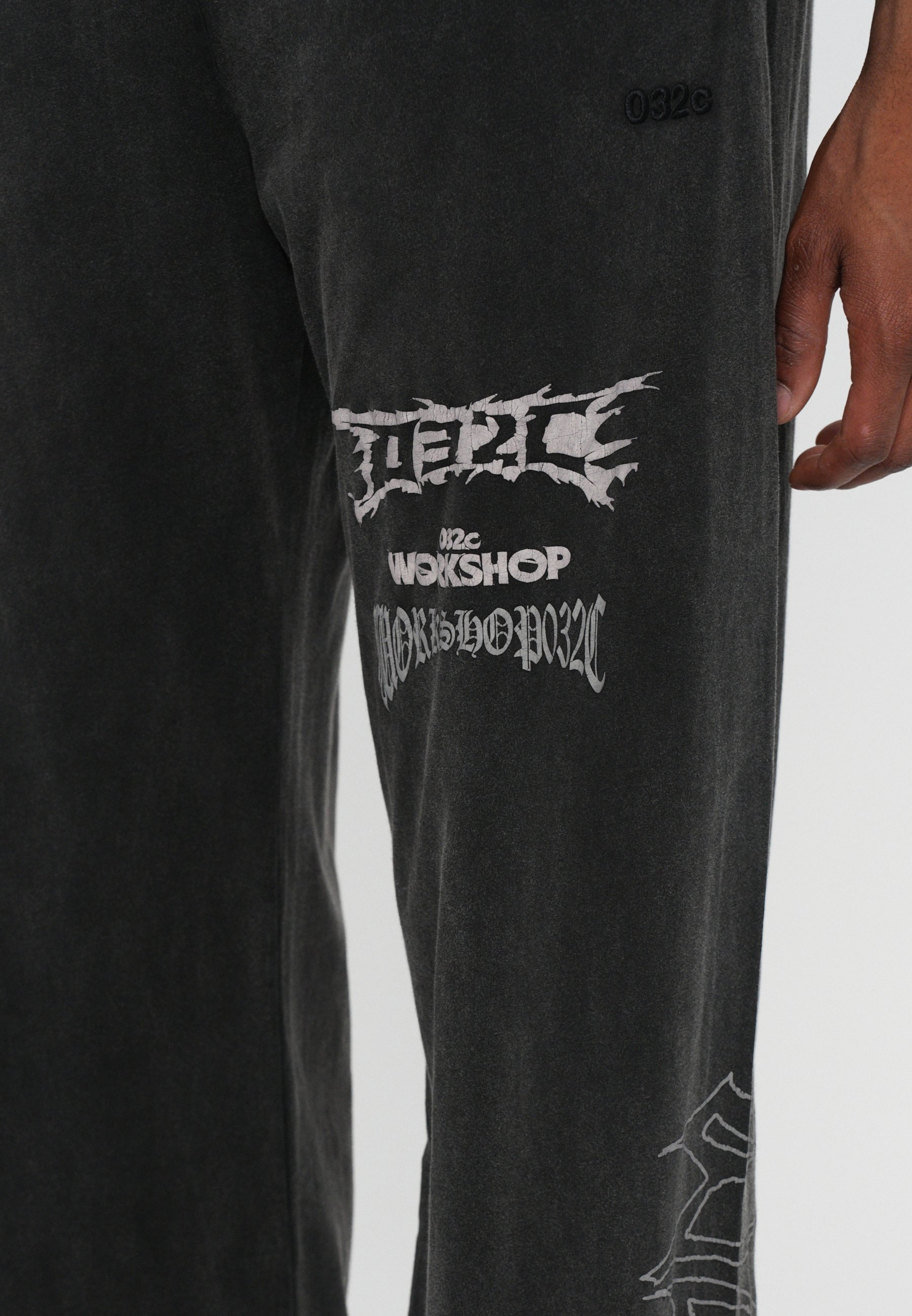032c TELEPRESENCE COMFORT PANTS UNISEX - Trainingshose - verwaschenes Schwarz