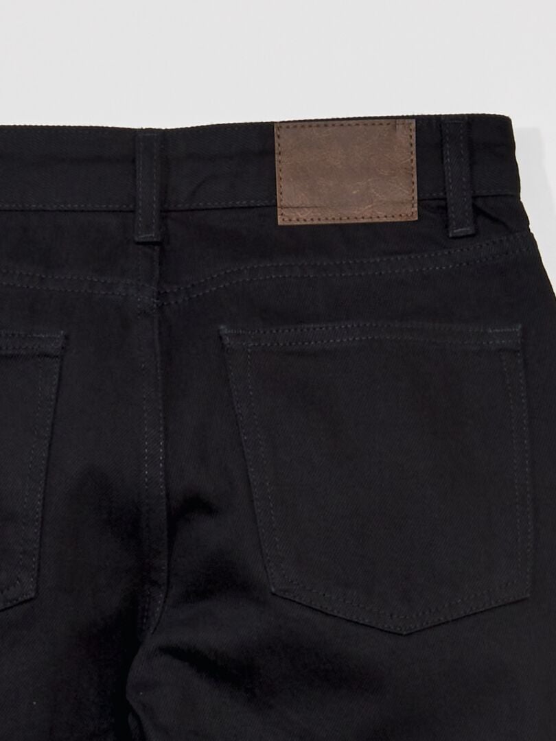 Calça jeans reta - tamanho 34 - preta