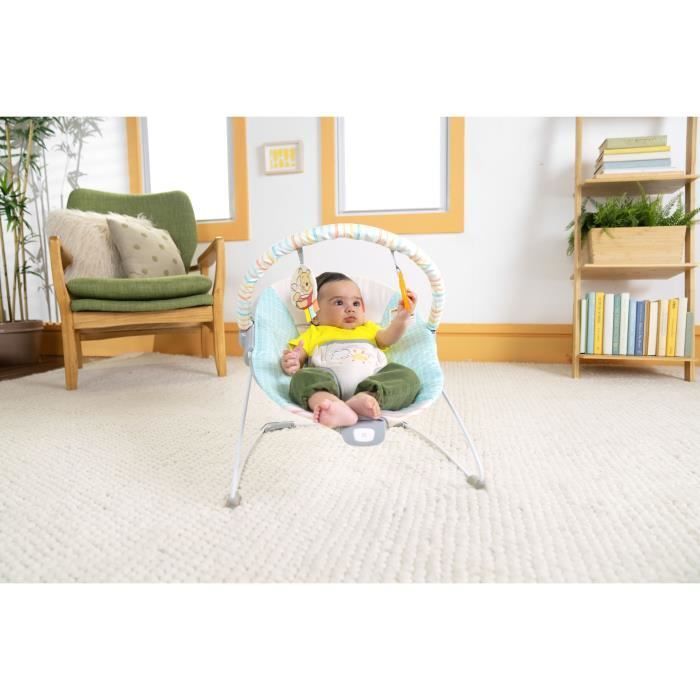 DISNEY BABY - WINNIE - Cadeira de Balanço Conversível para Bebê com Arco de Brinquedo Removível - Adequada para bebês de 0 a 6 meses, com vibrações suaves.