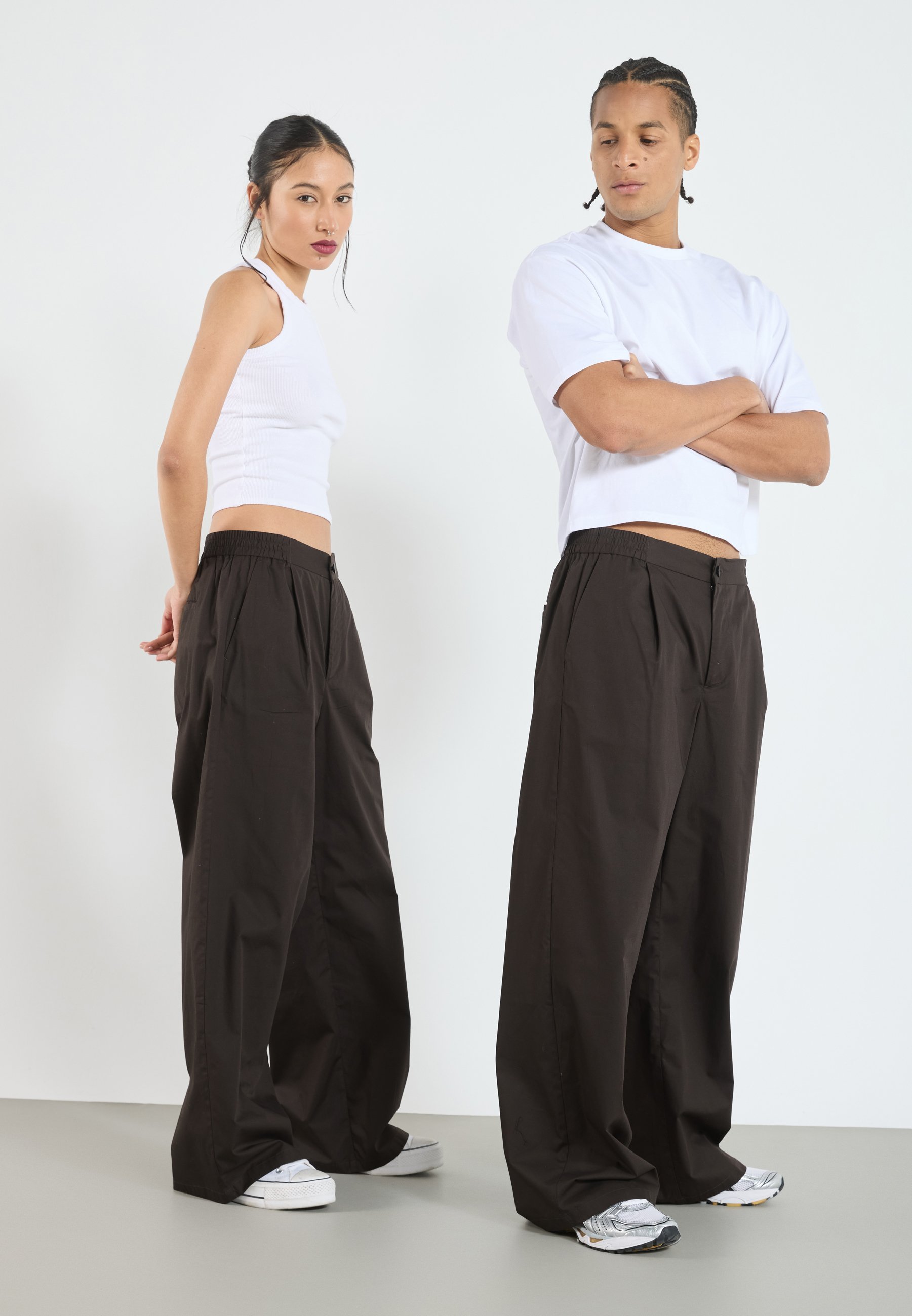 YOURTURN UNISEX - Pantaloni - marroni