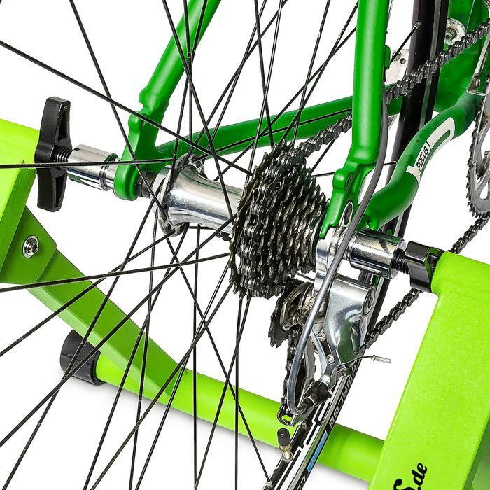Cyclette pieghevole Relaxdays per allenamento a casa, 6 livelli di resistenza, altezza 26-28 pollici, portata massima 120 kg, colore verde.